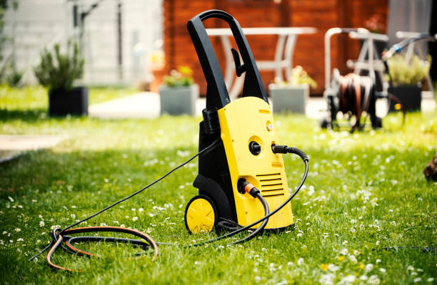 Professional Pressure Washing Services in Moundridge, KS